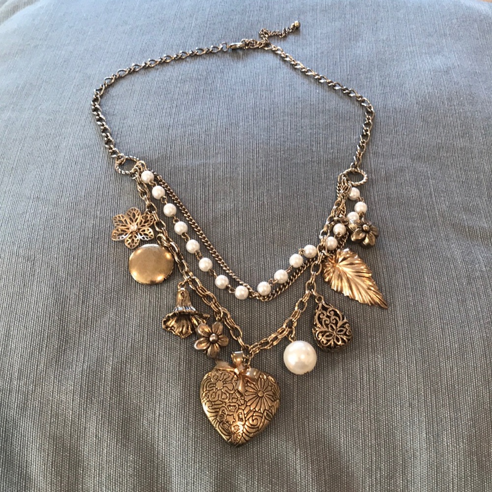 Multi-pendant necklace